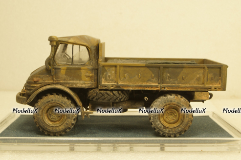 Mercedes Unimog U426 Армия Аргентины камуфляж с боковыми стеклами и со следами эксплуатации, KV мастерская 1:43