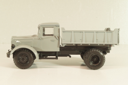 Маз-205 самосвал, серый, Автоистория 1:43