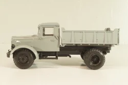 Маз-205 самосвал, серый, Автоистория 1:43