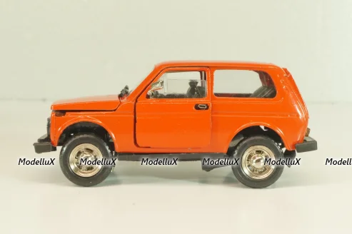 Ваз-2121 Лада Нива, март 1995г., красная, Тантал/Радон 1:43