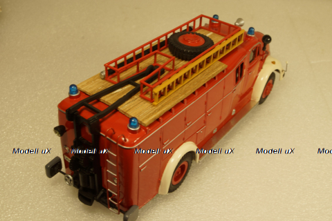 Magirus-Deutz S3500 Sirius 50e пожарный автонасос с лестницей, Киммерия 1:43