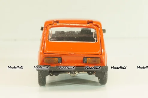 Ваз-2121 Лада Нива, март 1995г., красная, Тантал/Радон 1:43