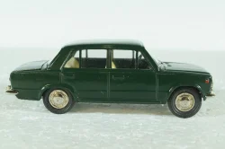 Ваз-2101, А9, бутылочный, Тантал/Радон 1:43