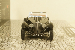 Bugatti Type 57SC Corsica Roadster 1938 (Black), 437110430, Minichamps 1:43