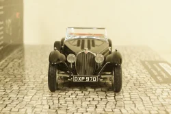 Bugatti Type 57SC Corsica Roadster 1938 (Black), 437110430, Minichamps 1:43