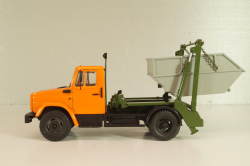 КО-450(4333) мусоровоз на шасси Зил-4333, оранжевый/серый, 101883, Автоистория 1:43