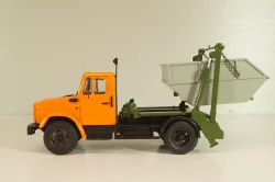 КО-450(4333) мусоровоз на шасси Зил-4333, оранжевый/серый, 101883, Автоистория 1:43