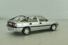 Opel Vectra (A) GL hatchback,Wayne Cherry 1988, silver, OPCD138, Opel Collection Designer #138 1:43