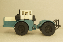 К-701, Кировец, голубой/белый, з-д Двигатель 1:43  