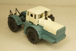 К-701, Кировец, голубой/белый, з-д Двигатель 1:43  