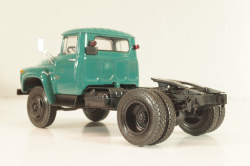Зил-130В1 тягач, зеленый, АвтоИстория 1:43