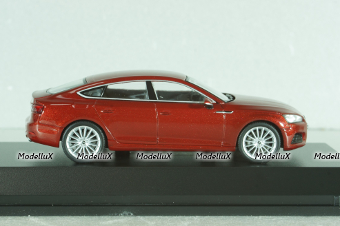 Audi A5 Sportback 2017 красный, Spark 1:43