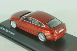 Audi A5 Sportback 2017 красный, Spark 1:43
