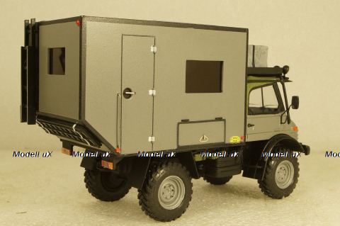 Mercedes Unimog 4х4 Кемпинг серый, KV мастерская 1:43