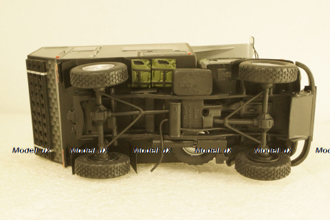 Mercedes Unimog 4х4 Кемпинг серый, без каркаса, KV мастерская 1:43