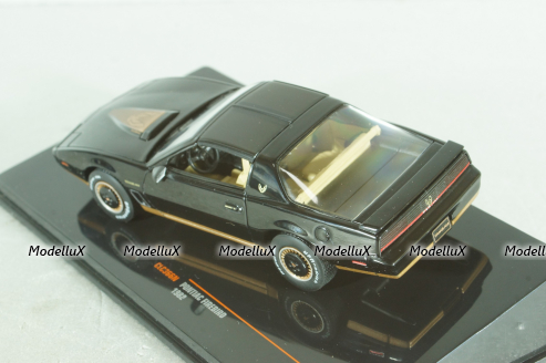 Pontiac Firebird 1982 Black, CLC366N, IXO 1:43