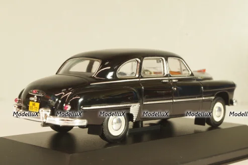 Газ-12 Зим, лимузин 1952, черный, IST024 1:43