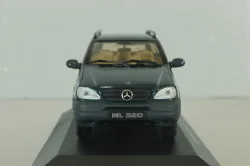 Mercedes ML 320 (W163) green, Vitesse 1:43