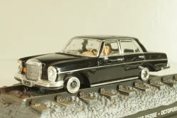 Mercedes-Benz 250 SE (W111) 1967, from movie "Octopussy" 1983, black, James Bond Modellauto Collection #23, 1:43 Дефект!