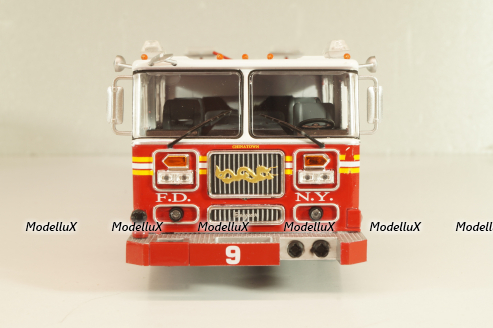Seagrave Marauder II fire pump appliance, New York Fire Department 2003, Altaya 1:43