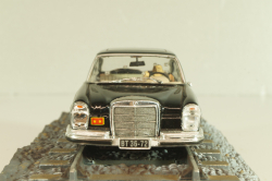 Mercedes-Benz 250 SE from movie "Octopussy" 1983, black, James Bond Modellauto Collection #23, 1:43 Дефект!