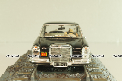 Mercedes-Benz 250 SE from movie "Octopussy" 1983, black, James Bond Modellauto Collection #23, 1:43 Дефект!