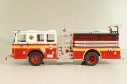 Seagrave Marauder II fire pump appliance, New York Fire Department 2003, Altaya 1:43