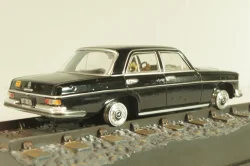 Mercedes-Benz 250 SE (W111) 1967, from movie "Octopussy" 1983, black, James Bond Modellauto Collection #23, 1:43 Дефект!