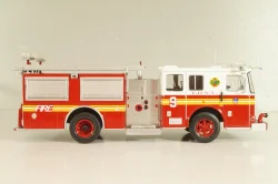 Seagrave Marauder II fire pump appliance, New York Fire Department 2003, Altaya 1:43