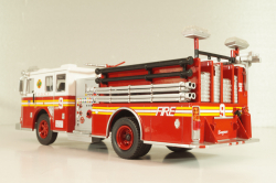 Seagrave Marauder II fire pump appliance, New York Fire Department 2003, Altaya 1:43