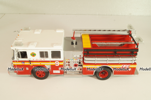 Seagrave Marauder II fire pump appliance, New York Fire Department 2003, Altaya 1:43