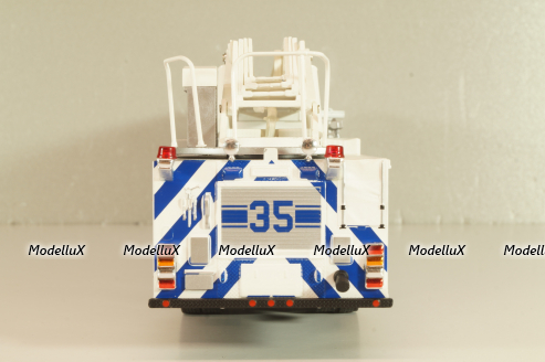 Smeal Spartan 105 RM USA 2015, fire ladder, white, Altaya 1:43