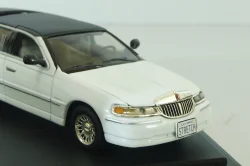 Lincoln Town Car Limousine 2000, white, 10110, Sun Star 1:43 Уценка!