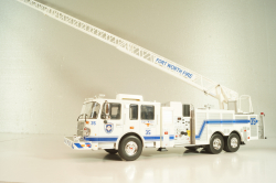Smeal Spartan 105 RM USA 2015, fire ladder, white, Altaya 1:43