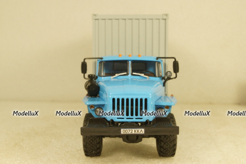 Урал-4320-0911 контейнеровоз, Аист 1:43
