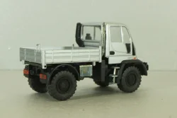 Mercedes Unimog U400, silver, фурнитура в комплекте, B66000382, (#465) NZG 1:43