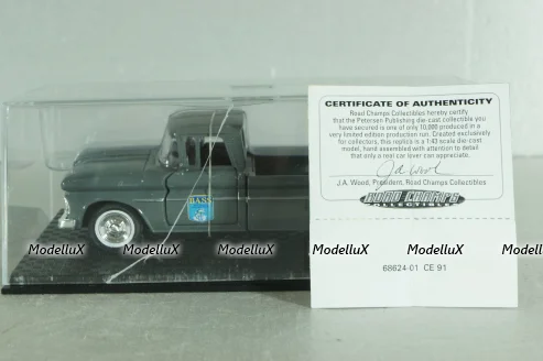 Chevrolet Apache pickup nruck 1961, grey, 68600, Road Champs 1:43