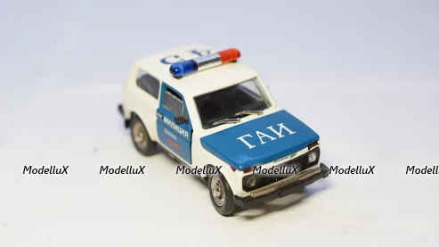 Chevrolet Fleetmaster Woodie Satin Green 1948, GC-045B, Goldvarg 1:43
