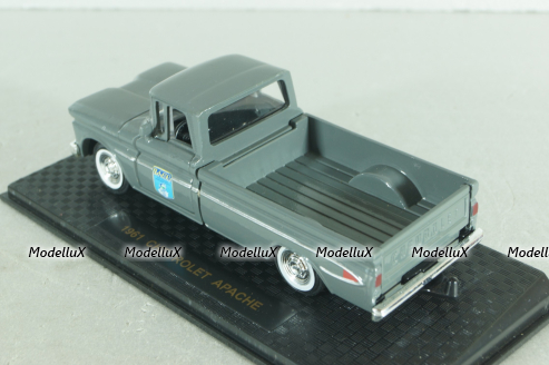 Chevrolet Apache pickup nruck 1961, grey, 68600, Road Champs 1:43