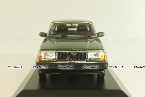 Volvo 240 GL 1986, dark green, 940171404, Maxichamps 1:43