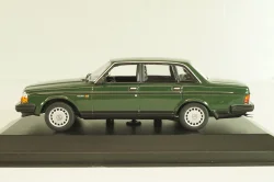Volvo 240 GL 1986, dark green, 940171404, Maxichamps 1:43