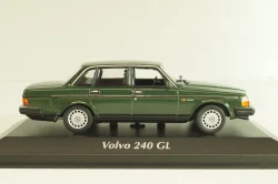 Volvo 240 GL 1986, dark green, 940171404, Maxichamps 1:43