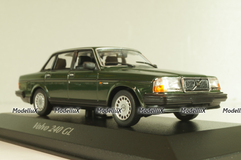 Volvo 240 GL 1986, dark green, 940171404, Maxichamps 1:43