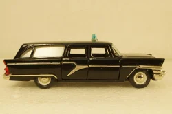 Газ-13С Чайка, Медицинский, Конверсия  СССР 1:43