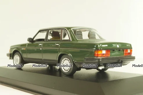 Volvo 240 GL 1986, dark green, 940171404, Maxichamps 1:43