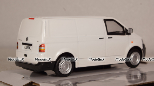 Volkswagen T5 White Van, 62150, Cararama 1:43