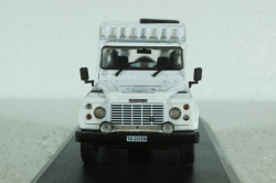 Land Rover Defender 110 Team Lancia Martini Racing, Rally Assistance №47 1:43
