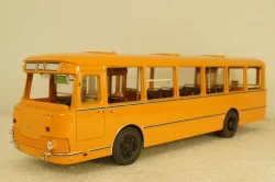 Лиаз-677М охра, Classicbus 1:43