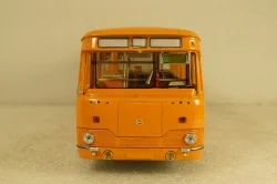 Лиаз-677М охра, Classicbus 1:43