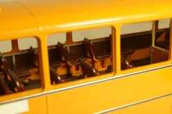 Лиаз-677М охра, Classicbus 1:43